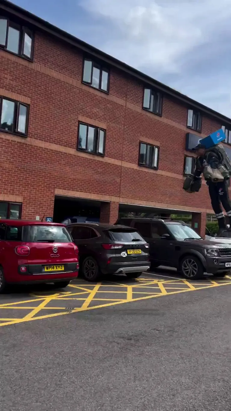 Jetpack delivery boy! 