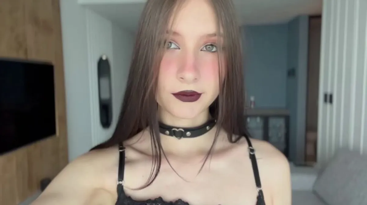 Collar on…… ready to be submissive