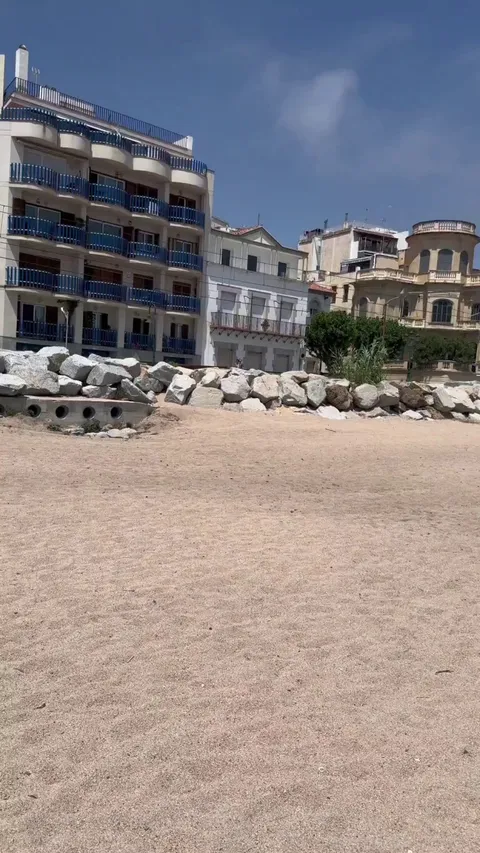 We should swim together x