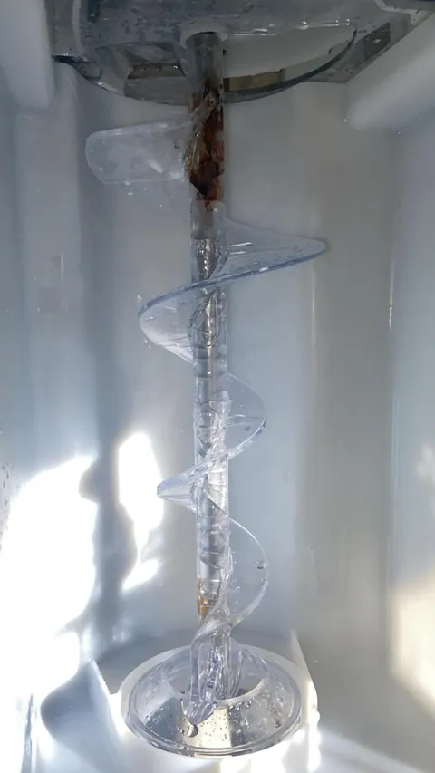 MIL thinks this ice auger has “grease to move the parts”, and got mad when I took it out to clean it.