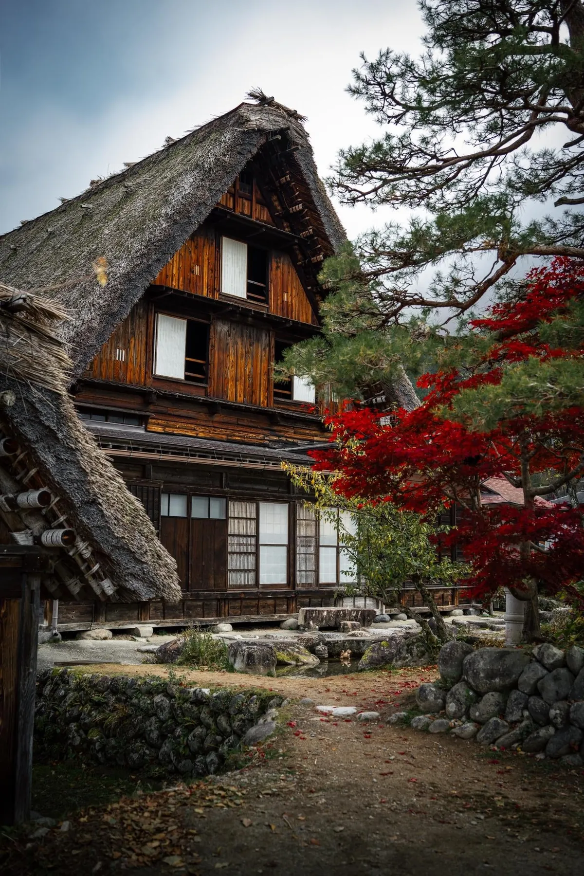 A walk in Shirakawa-gō, Japan