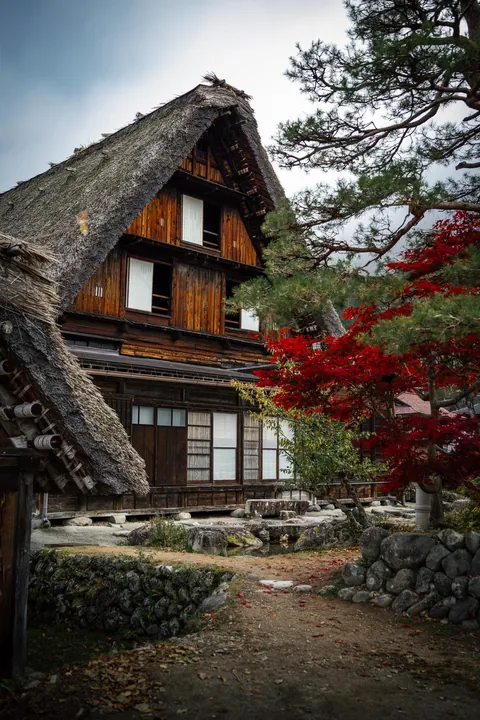 A walk in Shirakawa-gō, Japan