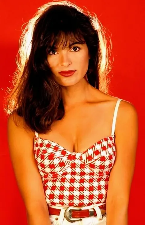 Mariska Hargitay, 1980s, 🔥