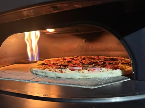 [Homemade] sausage and mushroom pizza