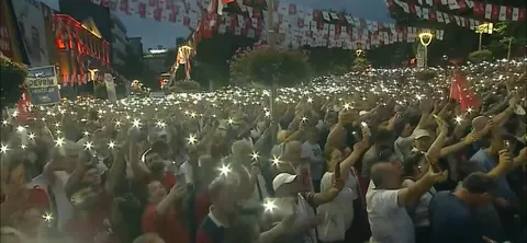 Pro-Imamoglu protests enter its fifth month with a massive gathering in Trabzon