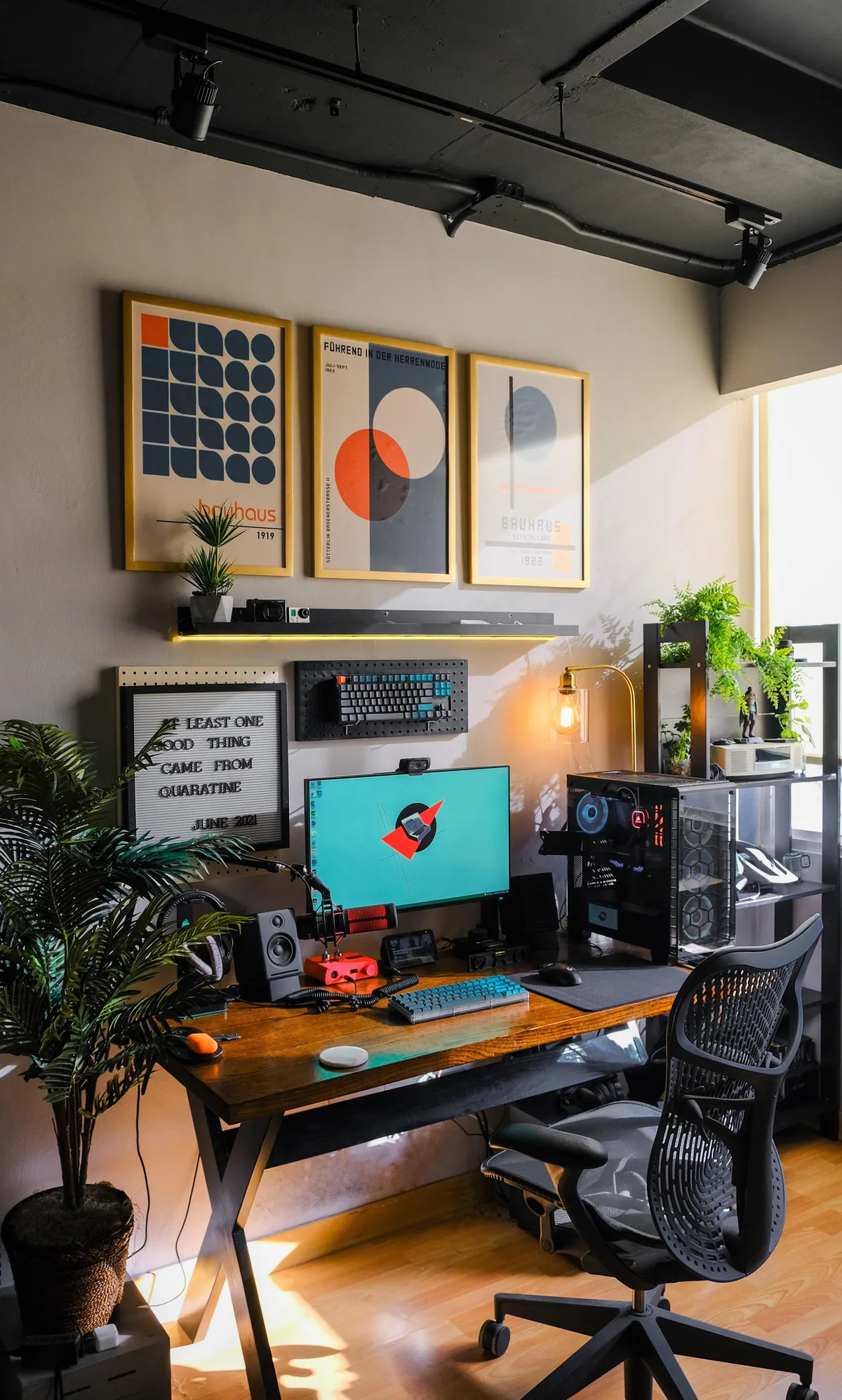 My orange/green/black/golden setup