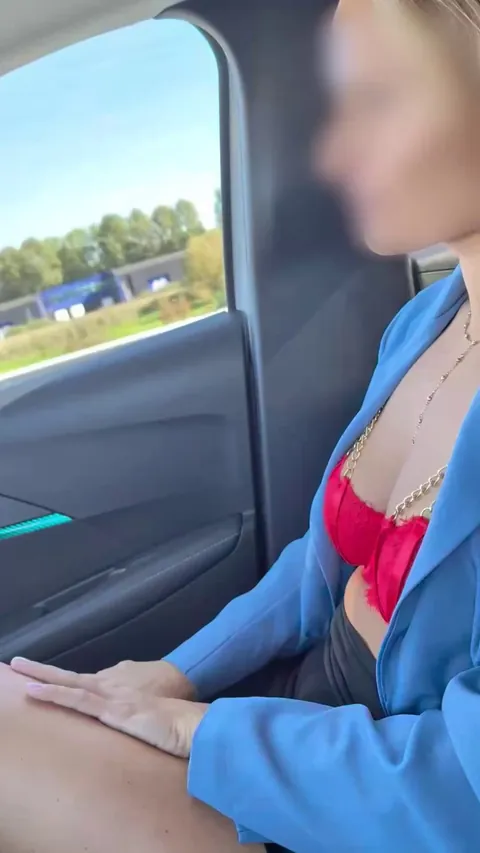 Felling adrenaline rush while flashing men on the road… worth it