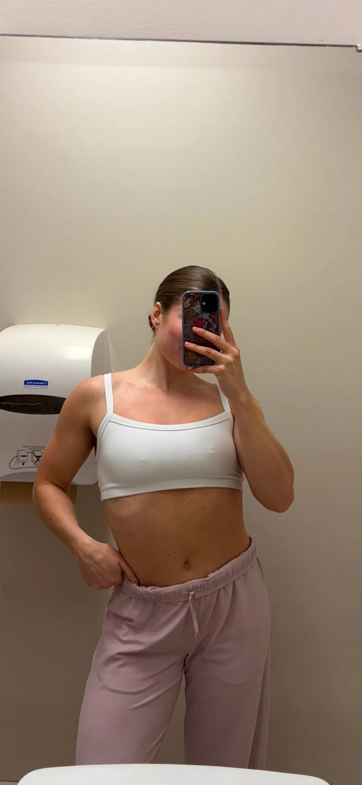 [F]eel like I’m not the only one who deserves a raise at work…😉💕