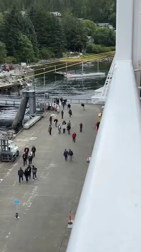 It's a simple rule, know what time your boat leaves