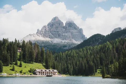 Dolomites,Italy, Alternate route idea staying in Rifugios, 1 week of hiking