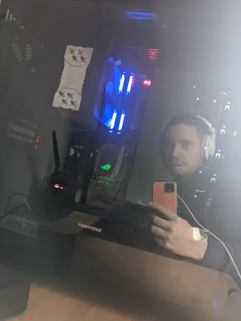 When you sold your GPU for a 3080 but didn't get a 3080 and all you have is the reflection off a fool in the tempered glass.