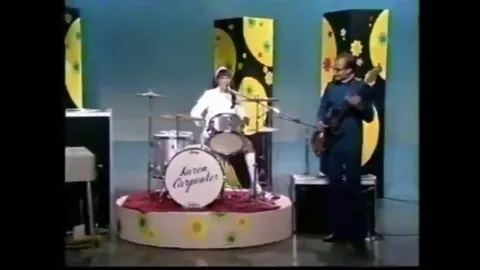 Karen Carpenter called herself a Drummer that also sang- Here she is killing it on the drums while singing live in 1968 at 18 years old.