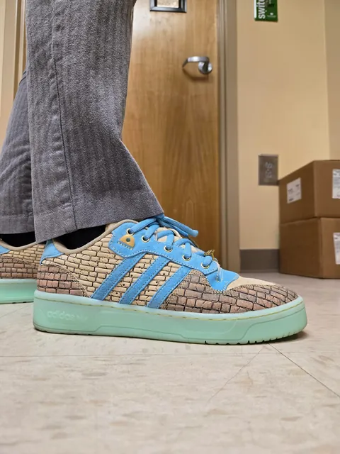 Here's some sneakers I rocked lately at work and around town