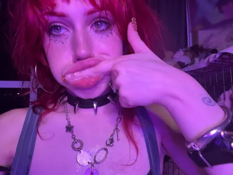 I watched 2hrs of porn during work with my panties on, I’m so dizzy