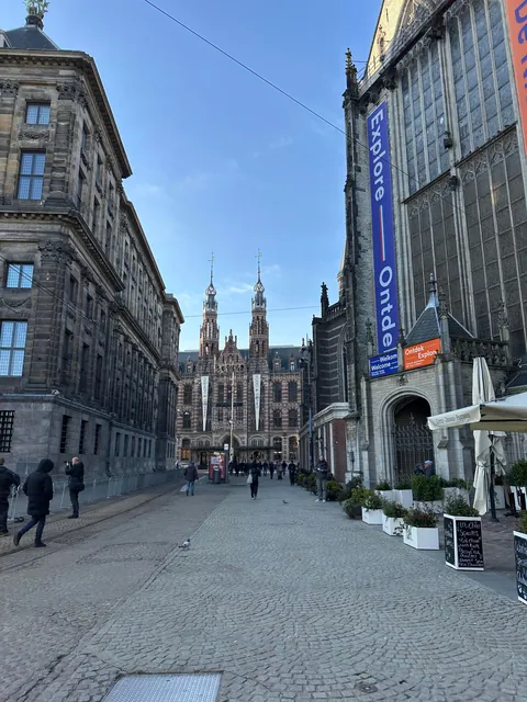 Amsterdam, where every street leads to water