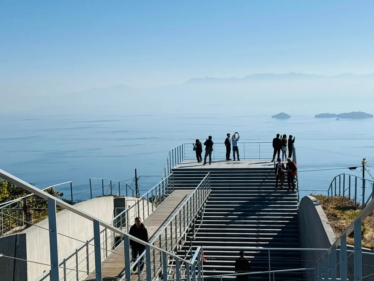 Japan in fall 🍁⛩️🚴‍♀️