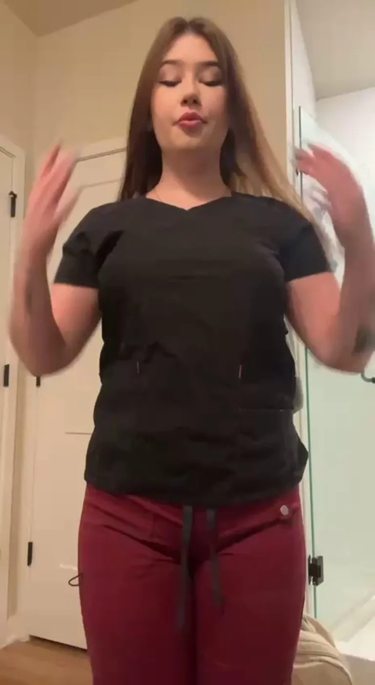 Big 19yo nurse tiddies