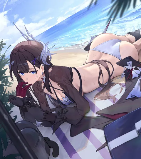 Hysilens at the beach