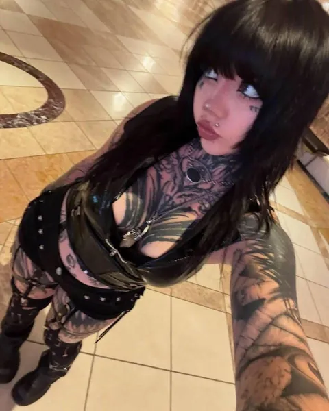 Sorry to keep you waiting…more non nudes for nerds