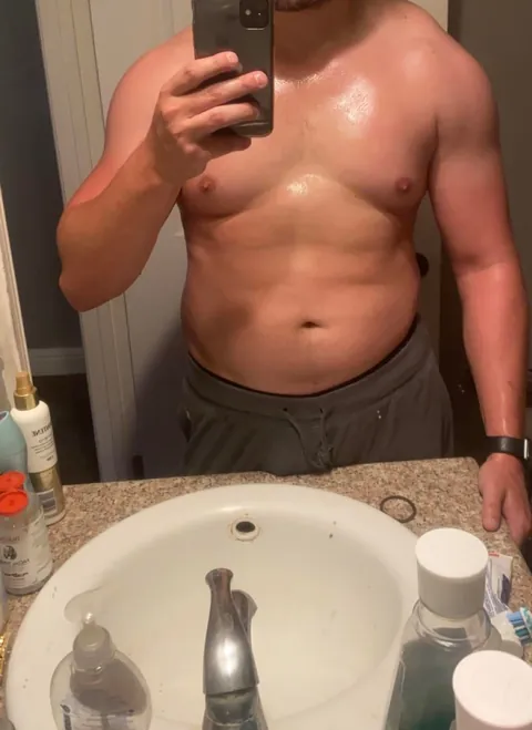 [26/26][Anaheim] Experienced Couple Visiting Disneyland Looking for Couples &amp; Singles