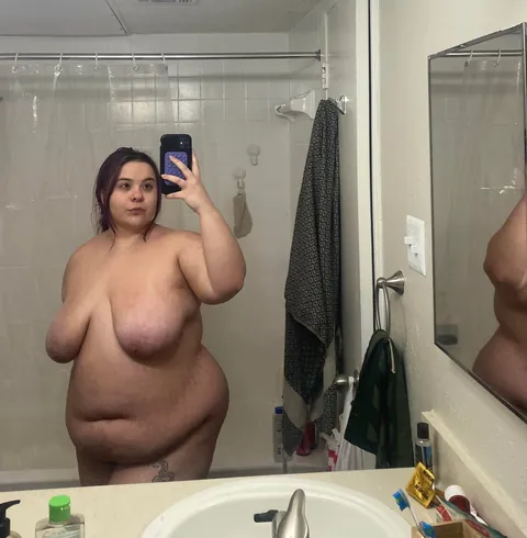 i cant decide if i like it on or off more…