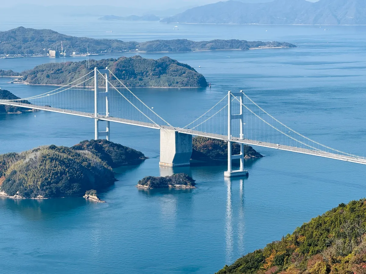 Japan in fall 🍁⛩️🚴‍♀️