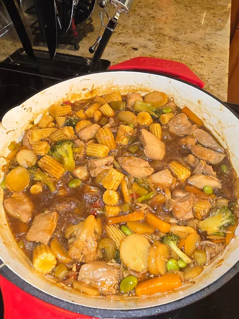 [homemade] First attempt at chicken stir-fry