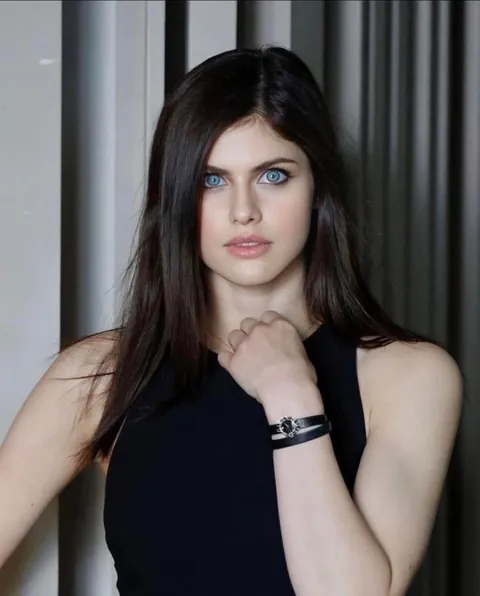What are your thoughts on Alexandra Daddario?