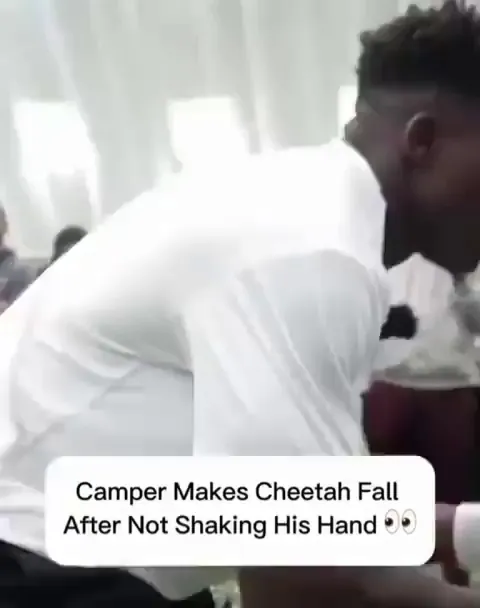 Kid shakes and then outruns Tyreek Hill, the fastest player in football