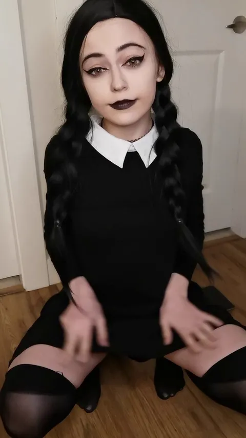 It is Wednesday, my dudes! *loud screeching sounds* [F]