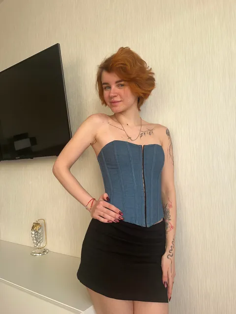 Which version of me do u like more? clothed or nude?