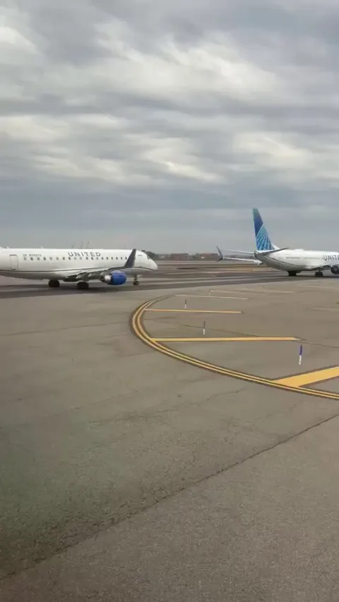 This massive Queue of planes at Newark airport yesterday