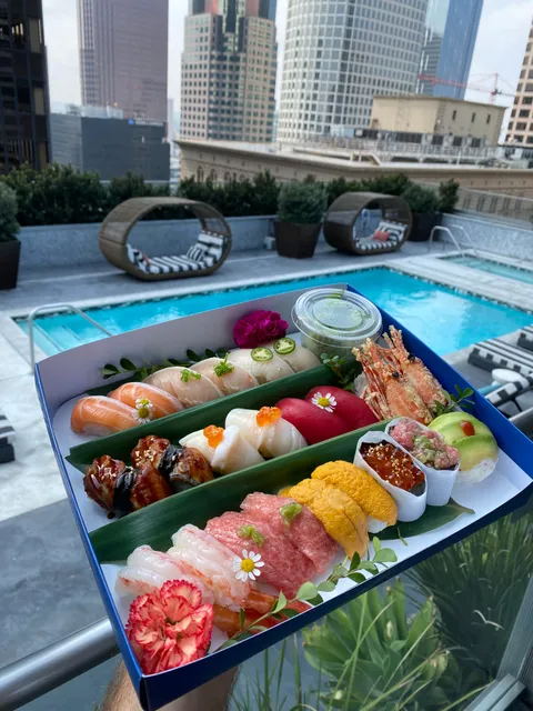 [I ate] Omakase to go box