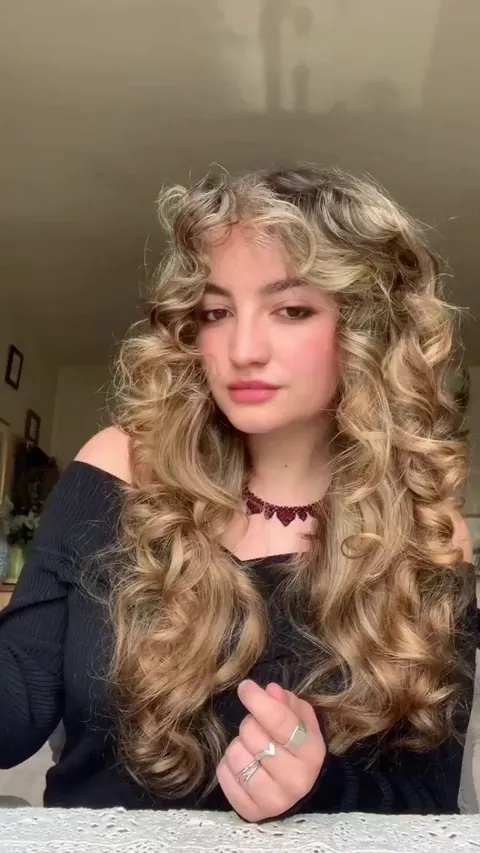 Fore-Edge painting of The Lord of The Rings