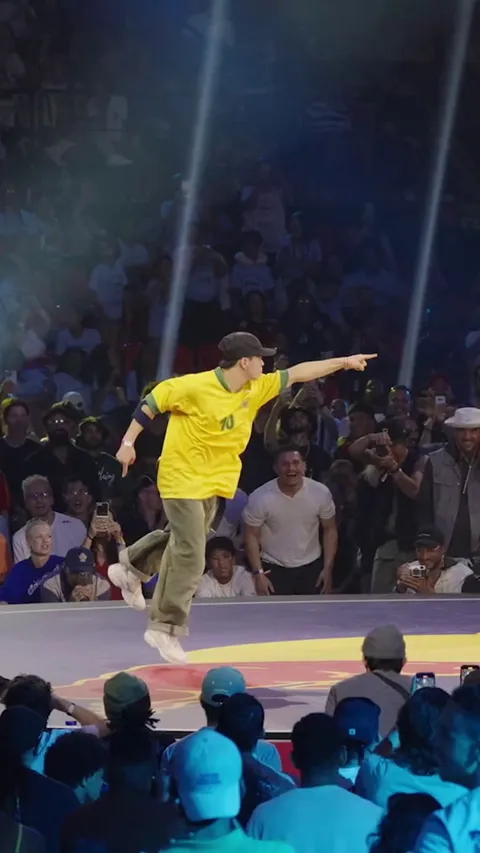 [Highlight] B-Boy Hiro10 at Red Bull BC One World Final