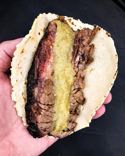[Homemade] Brisket taco with tomatillo salsa
