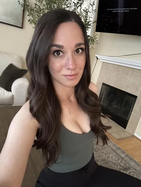 I’m ready for a hiking adventure. I have a long one planned today with a picnic afterwards.