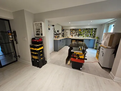 Workshop organizer for the weekend warrior