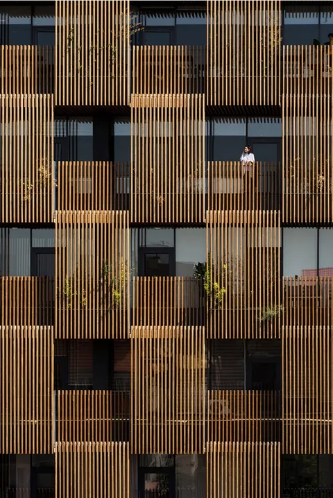 more examples of contemporary apartment buildings in Iran