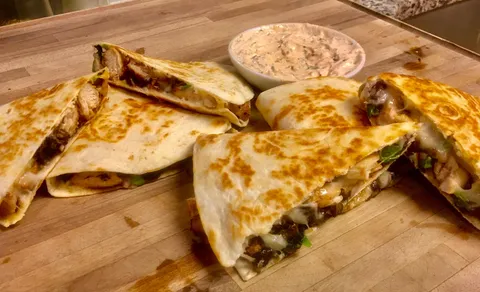 [homemade] Quesadillas with Chicken and Refried Black Beans