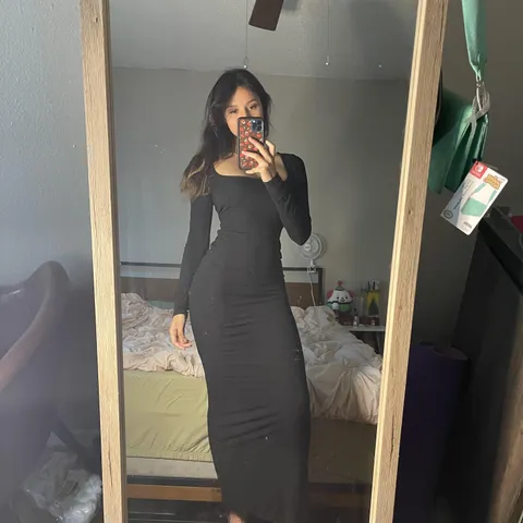my favorite black dress 🖤