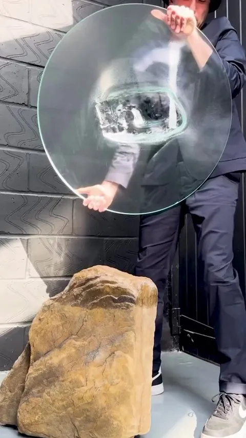 rock glass table stand!!