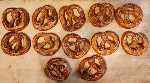 [OC] My application for the owner of a vegan café considering me to be their resident pretzel baker