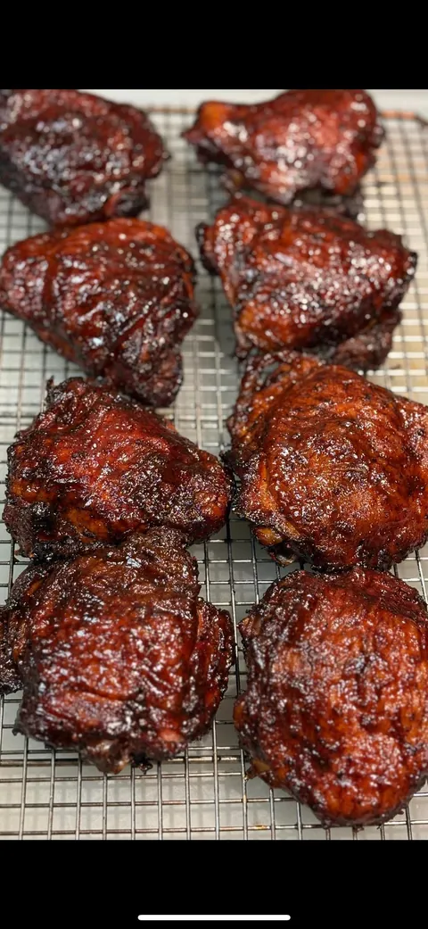 [homemade] post oak smoked chicken thighs