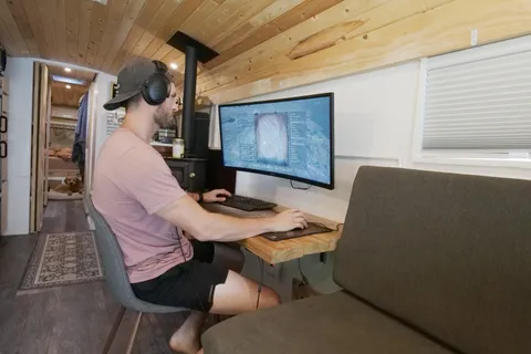 3070, 5600x with 32 GB of ram, in a school bus converted tiny home.. For real.
