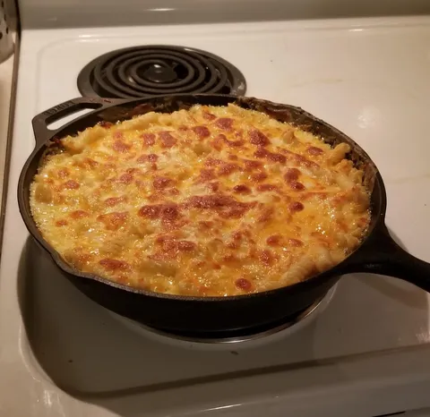 [homemade] Cast Iron Mac &amp; Cheese