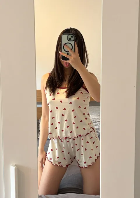 some naughty mirror pictures ~ 💕