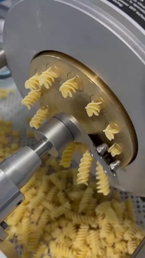 This pasta slicer scratches an itch I didn’t know I had
