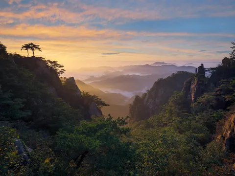 Breath of the Wild, Daedunsan, South Korea [OC] [3000x2250]