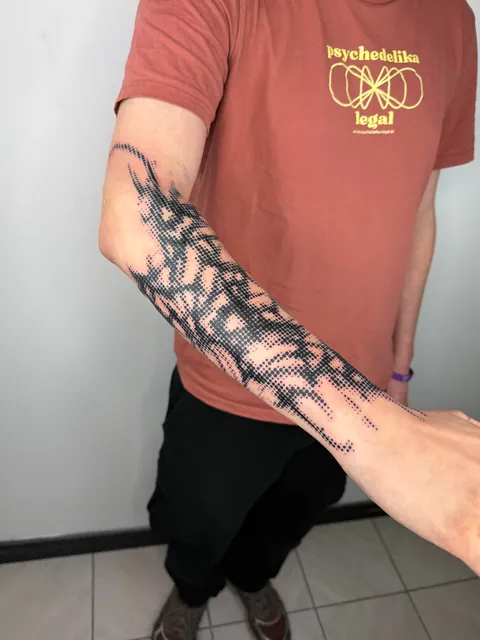cyber ornamental underarm sleeve + filler done by @tifffany666, Kassel, Germany